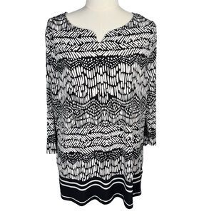 Chico’s Easywear Black & White Tribal Print V-Neck 3/4 Sleeve Top Women’s Size L